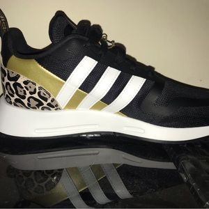 ADIDAS brand new women’s black/gold gym shoes.  SIZE 8